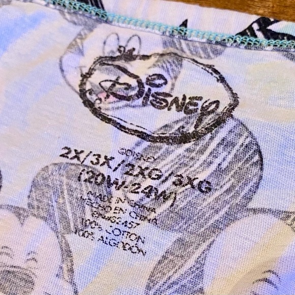 💥Disney Nightgown With Mickey Mouse💥 - Picture 3 of 5